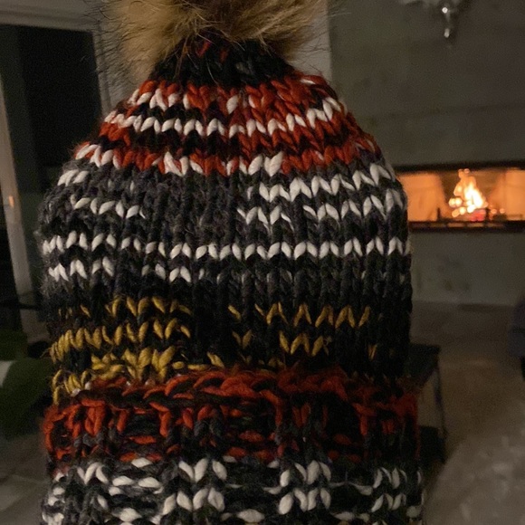Knit hat - Picture 4 of 4